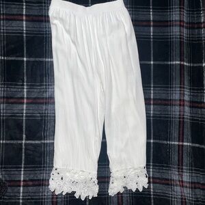 Elegant Boho White Cropped Pants with Lace Trim